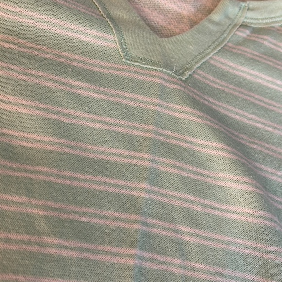 💕 Preloved Woman’s Medium Top Bundle💕 - Picture 13 of 15